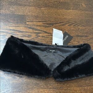 NWT faux fur shrug lined in satin